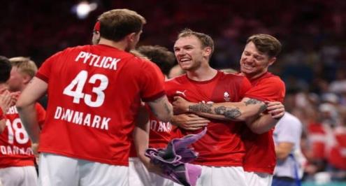 بعد انتصار مثير على سلوفينيا.. الدنمارك تواجه ألمانيا في نهائي اليد بأولمبياد باريس